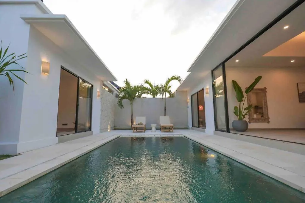 Villa Efire-3 Bedroom With Pool Seminyak
